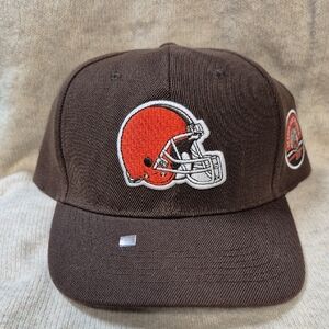 Cleveland Browns Season Ticket Member Sliderback Hat - New